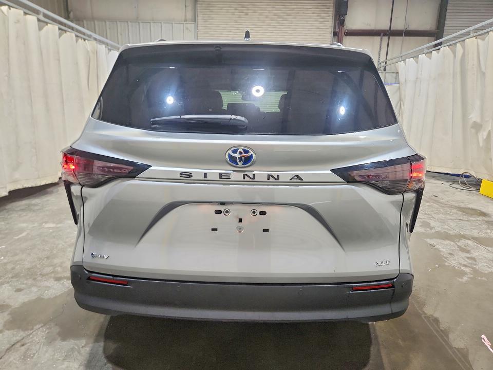 2025 Toyota Sienna მანქანა იყიდება აუქციონზე, vin: 5TDYRKEC1SS260060, აუქციონის ნომერი: 63256056