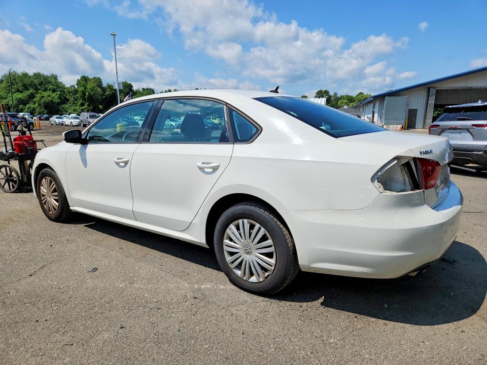 61988316 :رقم المزاد ، 1VWAT7A36FC017189 vin ، 2015 Volkswagen Passat مزاد بيع