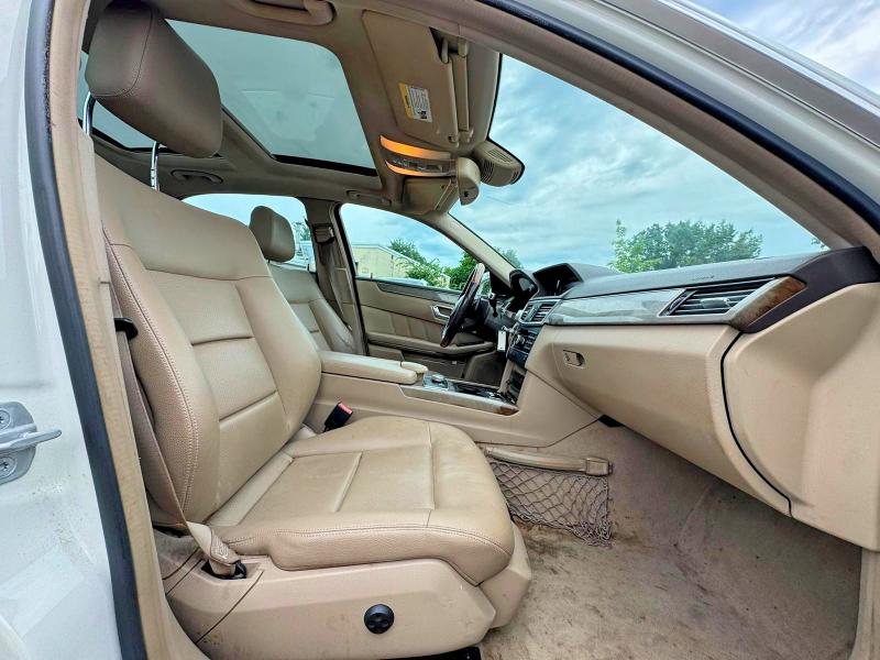 2011 Mercedes-benz E მანქანა იყიდება აუქციონზე, vin: WDDHF8HB7BA349889, აუქციონის ნომერი: 60650116