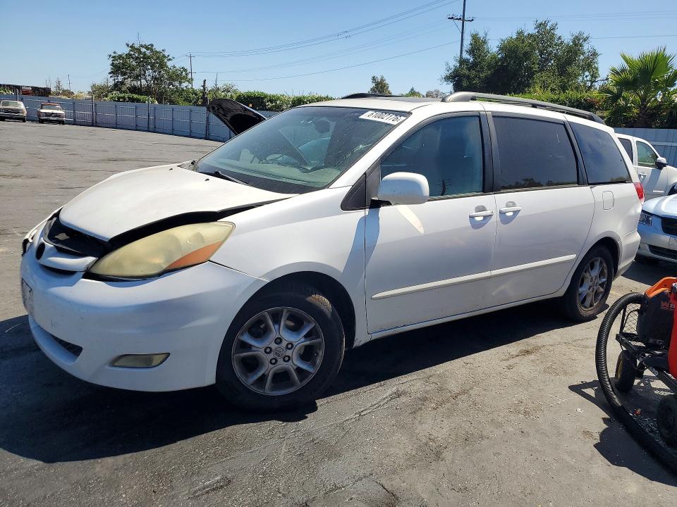 61002176 :رقم المزاد ، 5TDZA22C56S515668 vin ، 2006 Toyota Sienna مزاد بيع