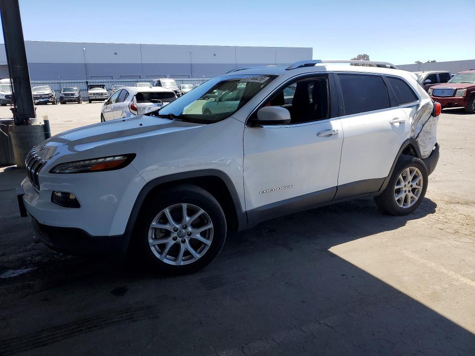 Продаж на аукціоні авто 2015 Jeep Cherokee, vin: 1C4PJLCS6FW580418, номер лоту: 61744416