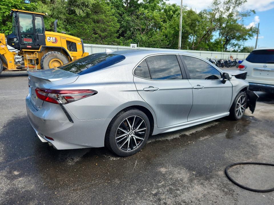 Продажа на аукционе авто 2022 Toyota Camry, vin: 4T1G11BK5NU055832, номер лота: 62297126