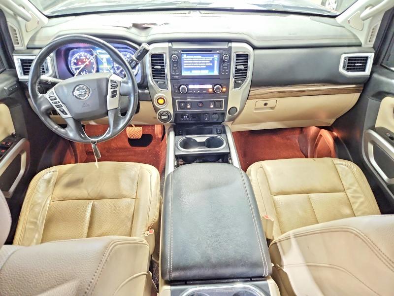 62420876 :رقم المزاد ، 1N6AA1F48HN561026 vin ، 2017 Nissan Titan Xd مزاد بيع