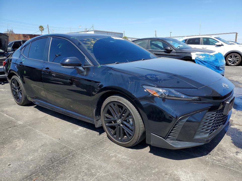Продаж на аукціоні авто 2025 Toyota Camry, vin: 4T1DAACK4SU580815, номер лоту: 62273376