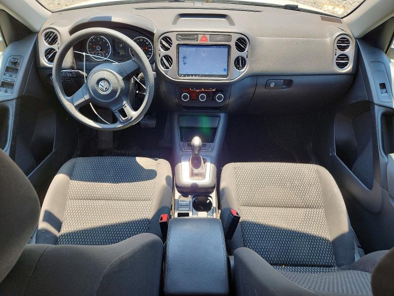 60200496 :رقم المزاد ، WVGBV7AX9BW543227 vin ، 2011 Volkswagen Tiguan مزاد بيع