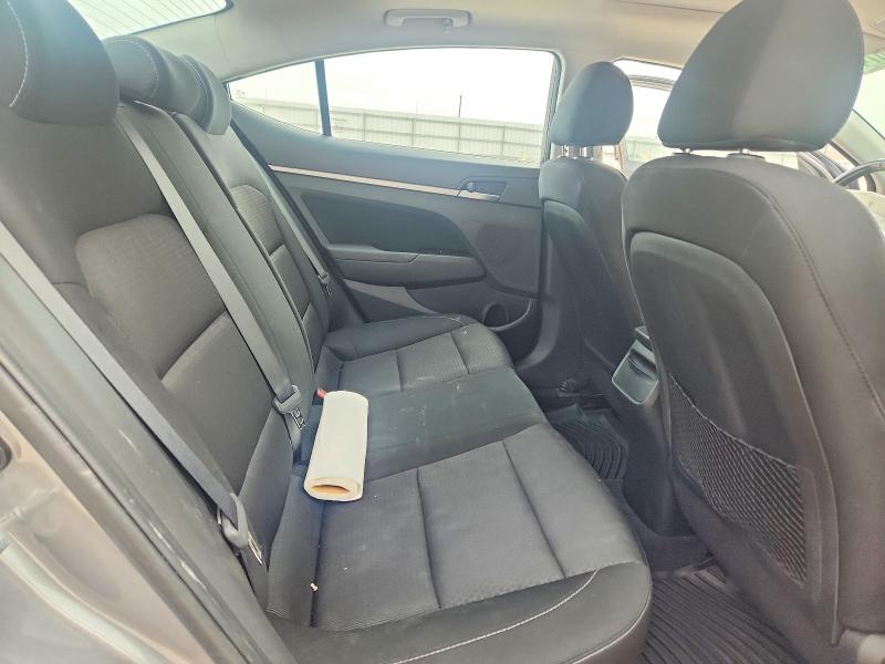 60746616 :رقم المزاد ، 5NPD84LF7JH276200 vin ، 2018 Hyundai Elantra مزاد بيع