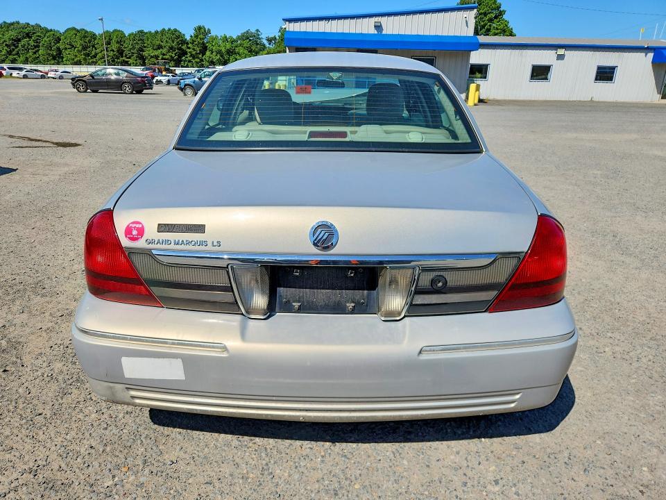 60587306 :رقم المزاد ، 2MEBM7FV3AX612512 vin ، 2010 Mercury Grand Marquis مزاد بيع