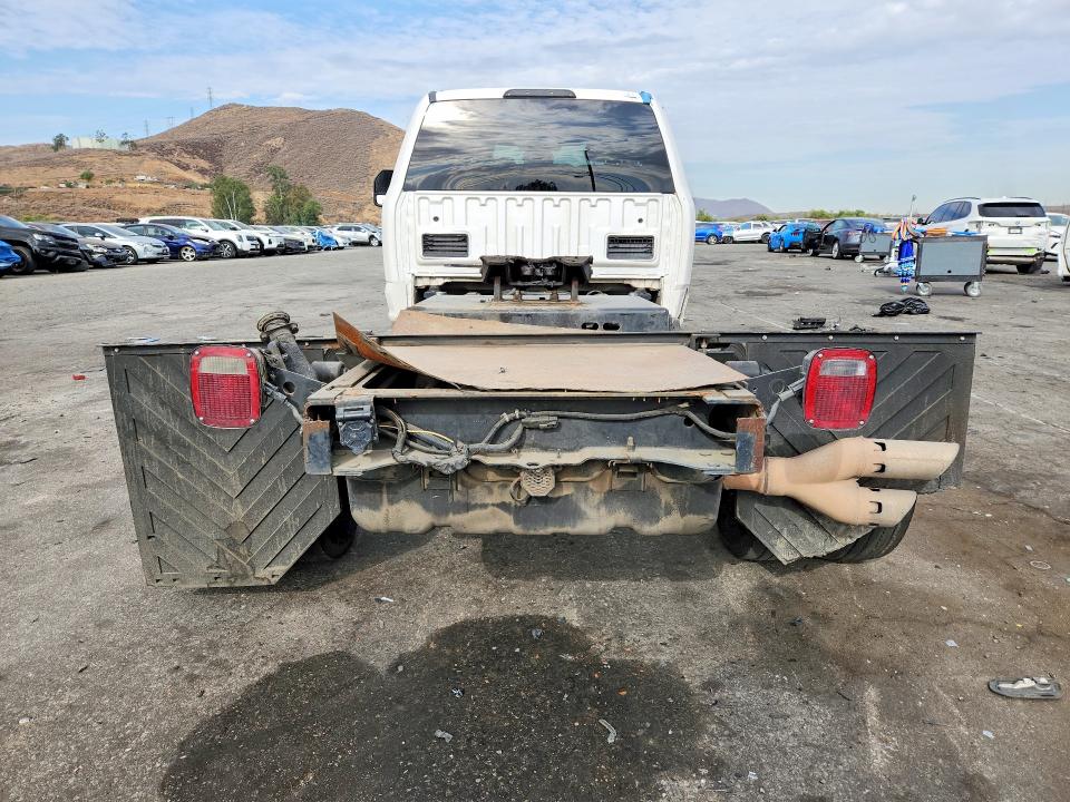 61532876 :رقم المزاد ، 1FD0X5GT3HEC97901 vin ، 2017 Ford F550 مزاد بيع