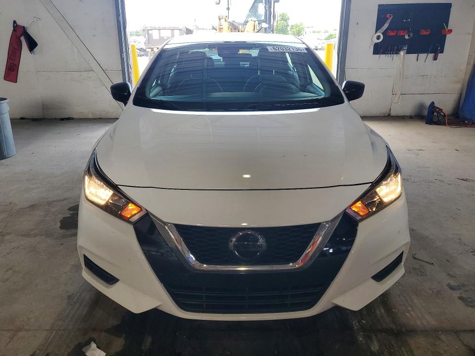 Продажа на аукционе авто 2021 Nissan Versa, vin: 3N1CN8DV5ML814370, номер лота: 62032136
