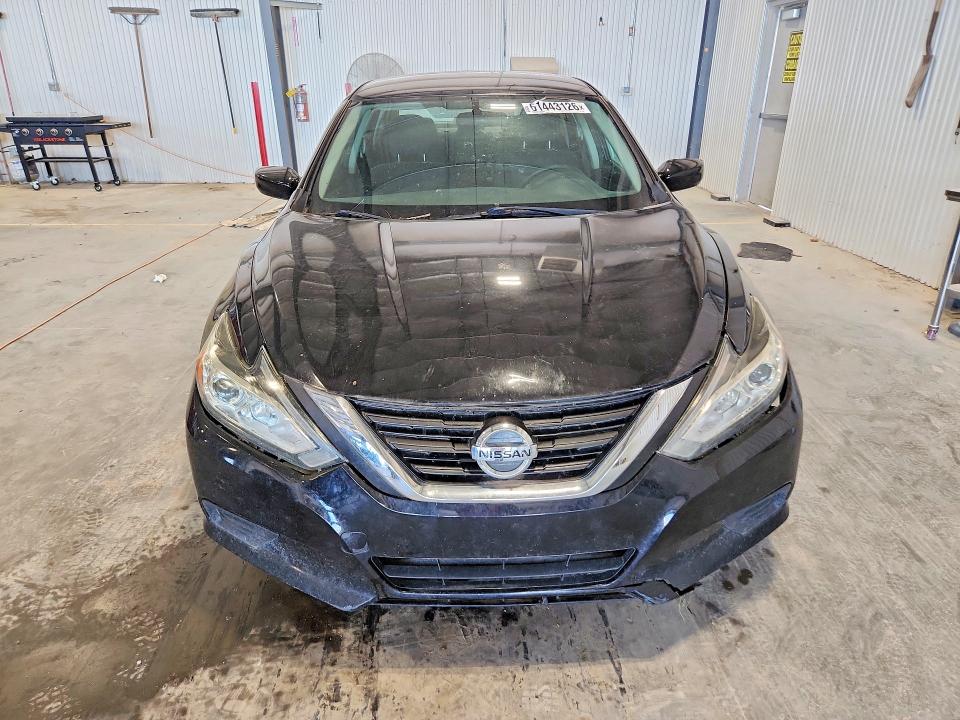 Продаж на аукціоні авто 2017 Nissan Altima, vin: 1N4AL3AP2HC275667, номер лоту: 61443126