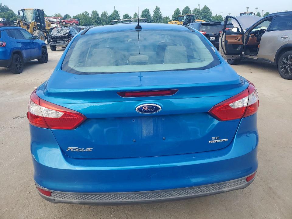 61369296 :رقم المزاد ، 1FADP3F27EL270751 vin ، 2014 Ford Focus مزاد بيع
