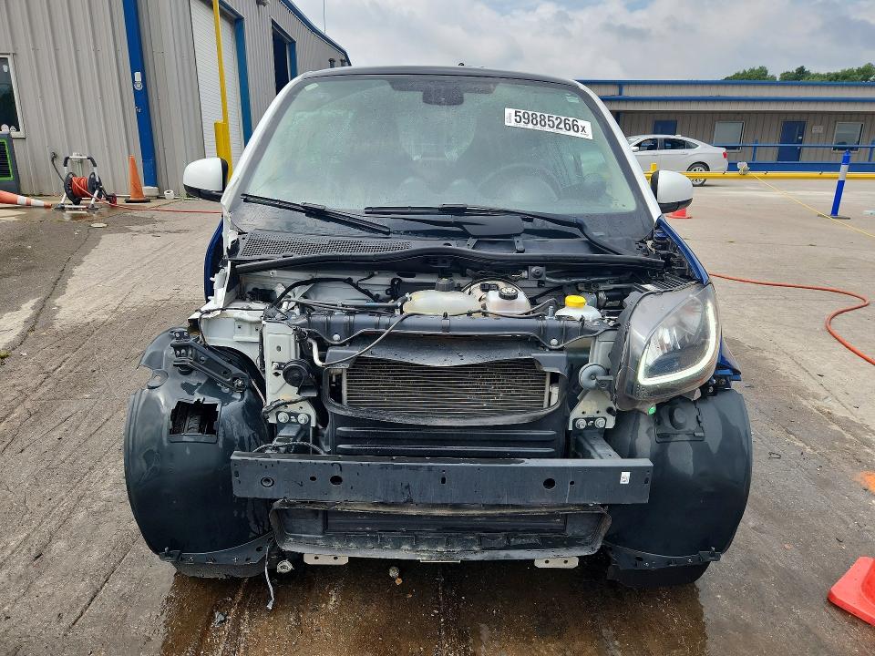 Продажа на аукционе авто 2016 Smart Fortwo, vin: WMEFJ5DA5GK070052, номер лота: 59885266