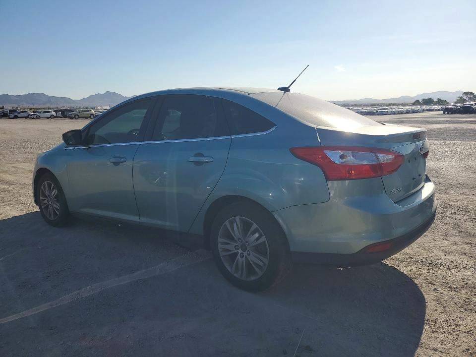 61172806 :رقم المزاد ، 1FAHP3H23CL180167 vin ، 2012 Ford Focus مزاد بيع