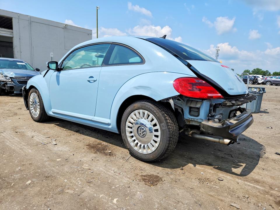 63153946 :رقم المزاد ، 3VWJ17AT1FM635783 vin ، 2015 Volkswagen Beetle مزاد بيع