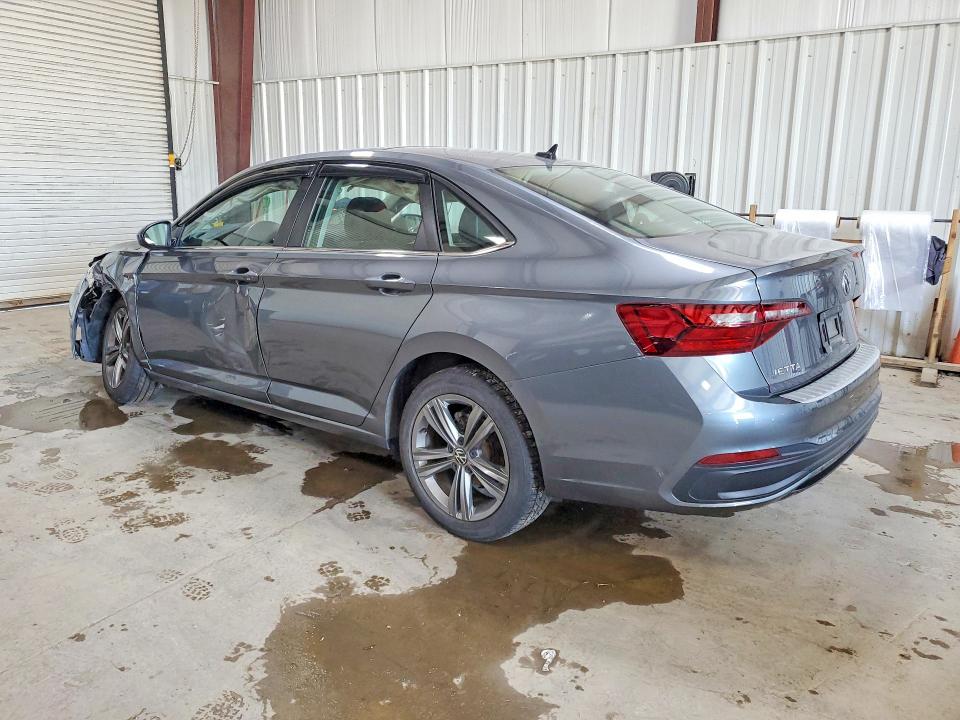 63131736 :رقم المزاد ، 3VW7M7BU0NM030645 vin ، 2022 Volkswagen Jetta مزاد بيع