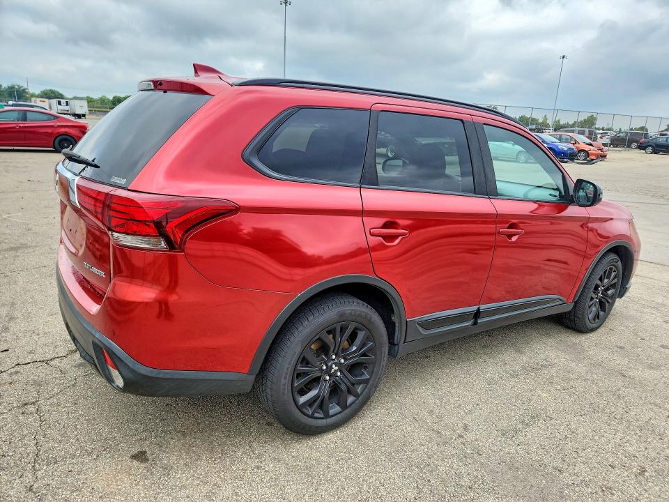 Продаж на аукціоні авто 2018 Mitsubishi Outlander, vin: JA4AZ3A39JZ018685, номер лоту: 62350226
