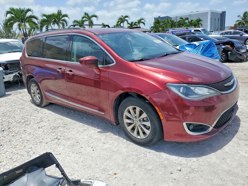 2017 Chrysler Pacifica მანქანა იყიდება აუქციონზე, vin: 2C4RC1BGXHR523462, აუქციონის ნომერი: 60589676