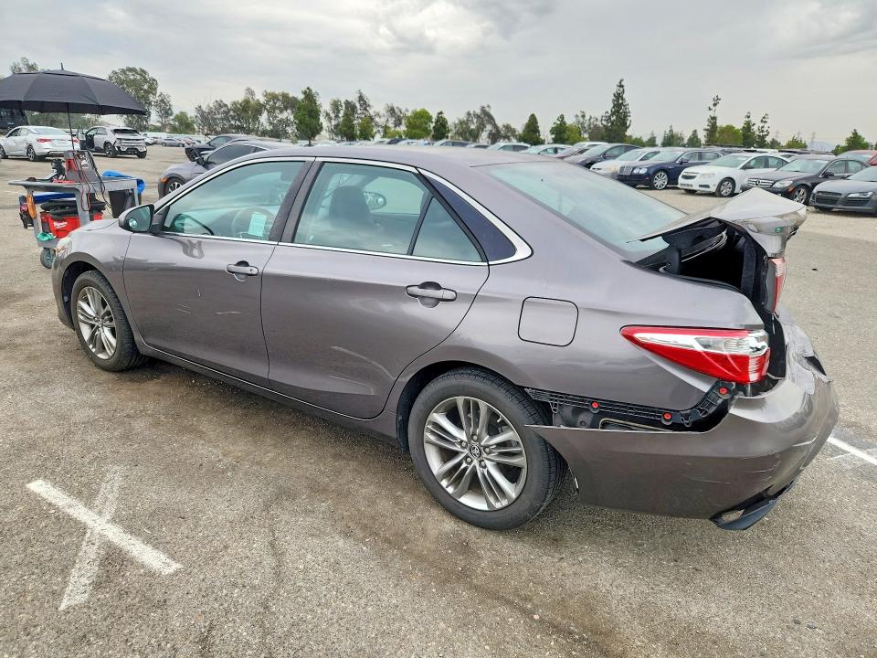 60837716 :رقم المزاد ، 4T1BF1FK9GU595161 vin ، 2016 Toyota Camry مزاد بيع