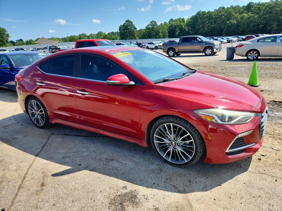 60507216 :رقم المزاد ، KMHD04LB1HU315170 vin ، 2017 Hyundai Elantra مزاد بيع