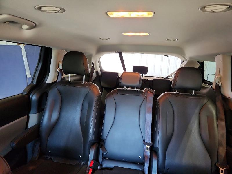 Продаж на аукціоні авто 2026 Kia Carnival, vin: KNDNB5K36T6585205, номер лоту: 61117156