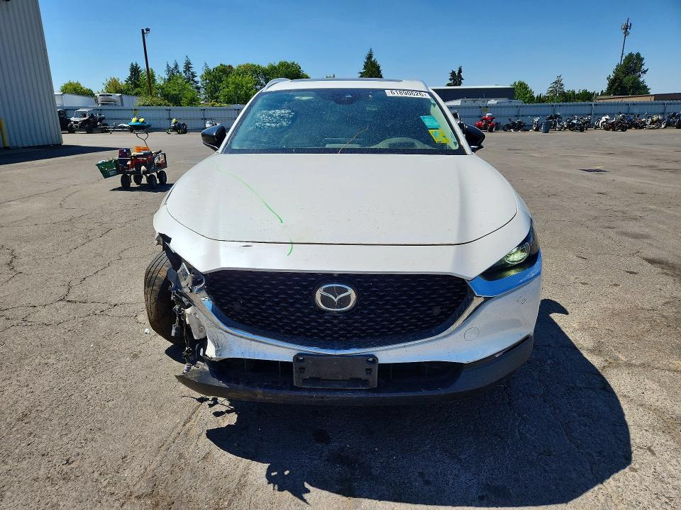 Продаж на аукціоні авто 2022 Mazda Cx-30, vin: 3MVDMBEY6NM435513, номер лоту: 61890626
