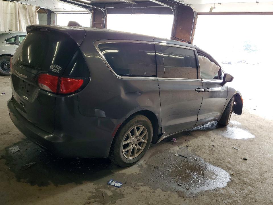 61237946 :رقم المزاد ، 2C4RC1DGXHR835990 vin ، 2017 Chrysler Pacifica مزاد بيع