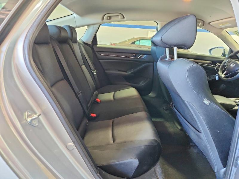 63362946 :رقم المزاد ، 1HGCV1F11MA040660 vin ، 2021 Honda Accord مزاد بيع