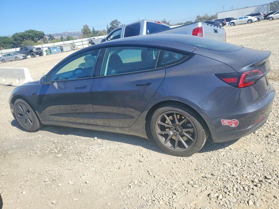 63718996 :رقم المزاد ، 5YJ3E1EA7PF646735 vin ، 2023 Tesla Model 3 مزاد بيع