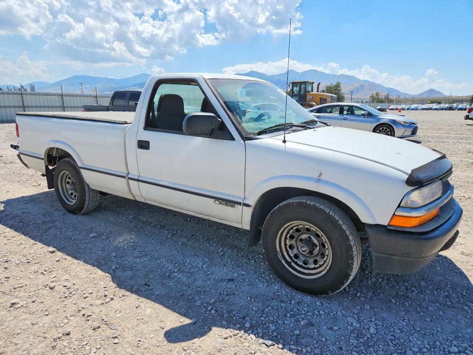 62626396 :رقم المزاد ، 1GCCS14W5YK168969 vin ، 2000 Chevrolet S Truck مزاد بيع