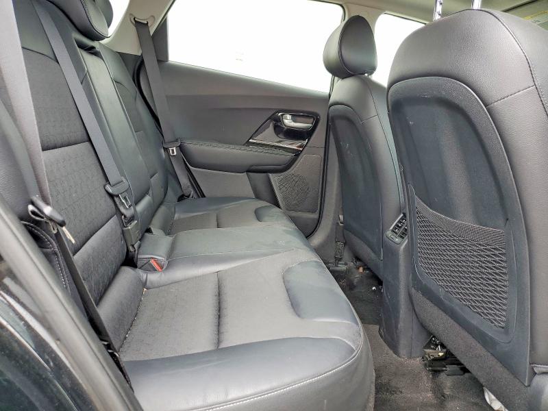 61681096 :رقم المزاد ، KNDCC3LC6H5081855 vin ، 2017 Kia Niro مزاد بيع