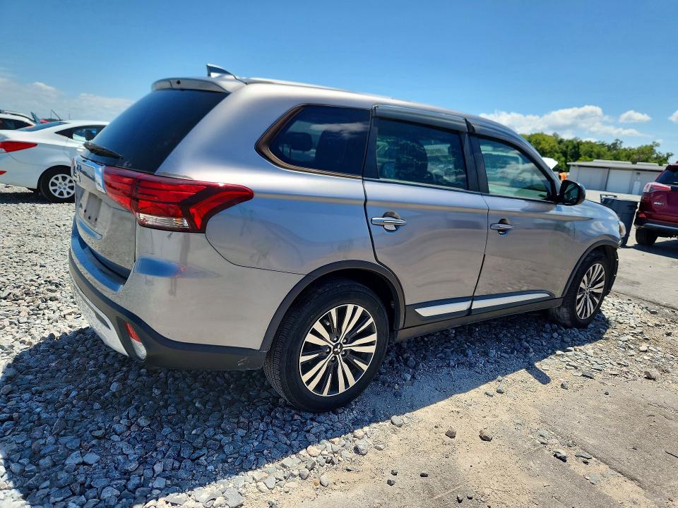 Продажа на аукционе авто 2020 Mitsubishi Outlander, vin: JA4AD2A33LZ045232, номер лота: 59986846