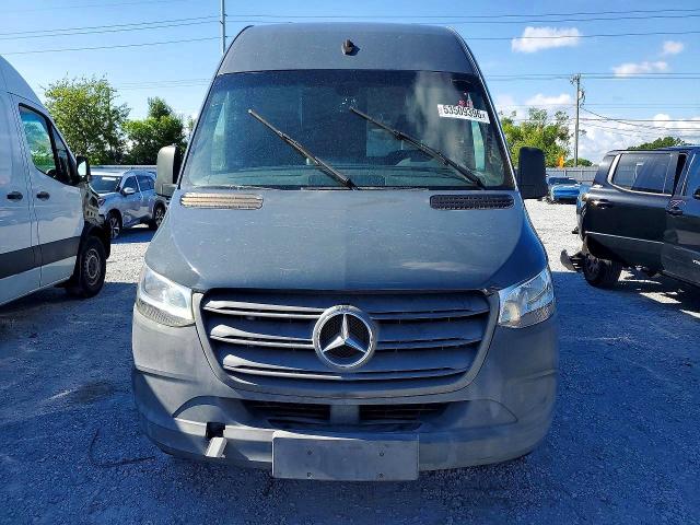 59813476 :رقم المزاد ، WD4PF1CD9KP137715 vin ، 2019 Mercedes-benz Sprinter 2500 مزاد بيع
