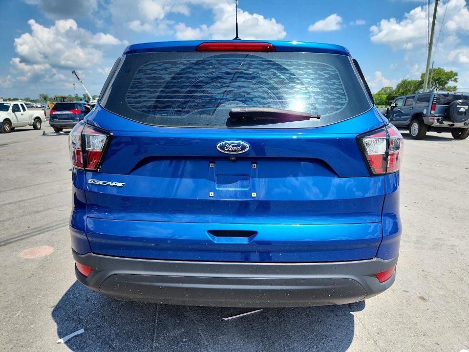Продаж на аукціоні авто 2017 Ford Escape, vin: 1FMCU0F76HUD19456, номер лоту: 61384046