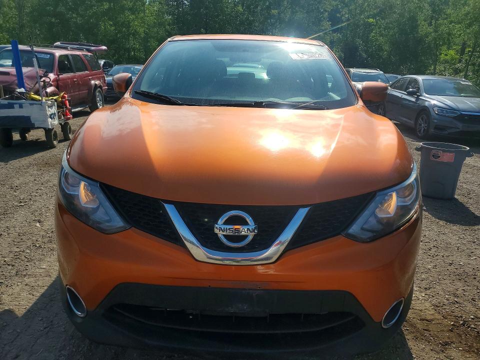 58952026 :رقم المزاد ، JN1BJ1CR5HW102573 vin ، 2017 Nissan Qashqai مزاد بيع