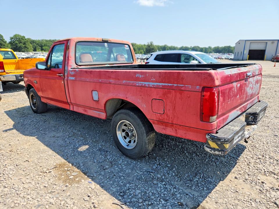 62132356 :رقم المزاد ، 1FTDF15Y2NPB12849 vin ، 1992 Ford F150 مزاد بيع