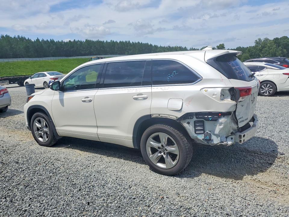 59621836 :رقم المزاد ، 5TDDZRFH3JS882353 vin ، 2018 Toyota Highlander مزاد بيع