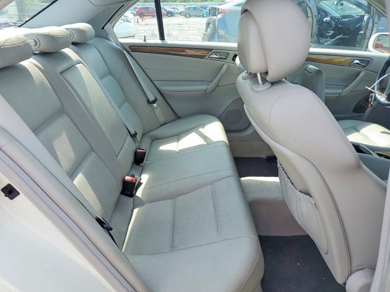 61392616 :رقم المزاد ، WDBRF52H97F911682 vin ، 2007 Mercedes-benz C مزاد بيع