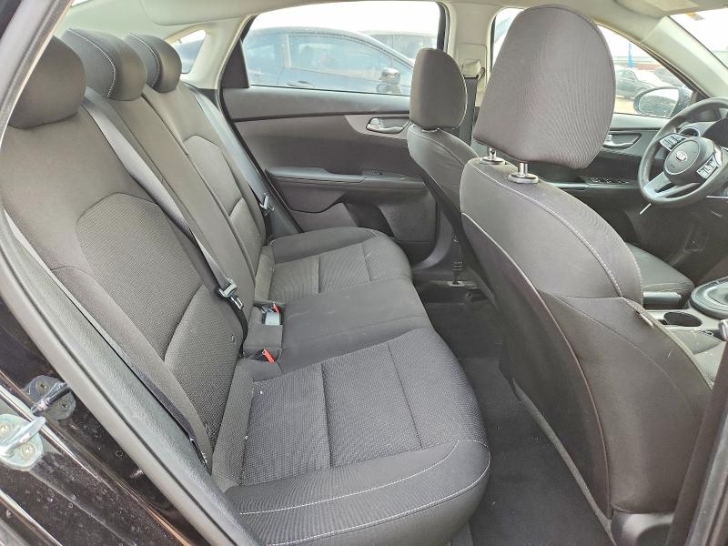 61554206 :رقم المزاد ، 3KPF24AD2ME411796 vin ، 2021 Kia Forte مزاد بيع