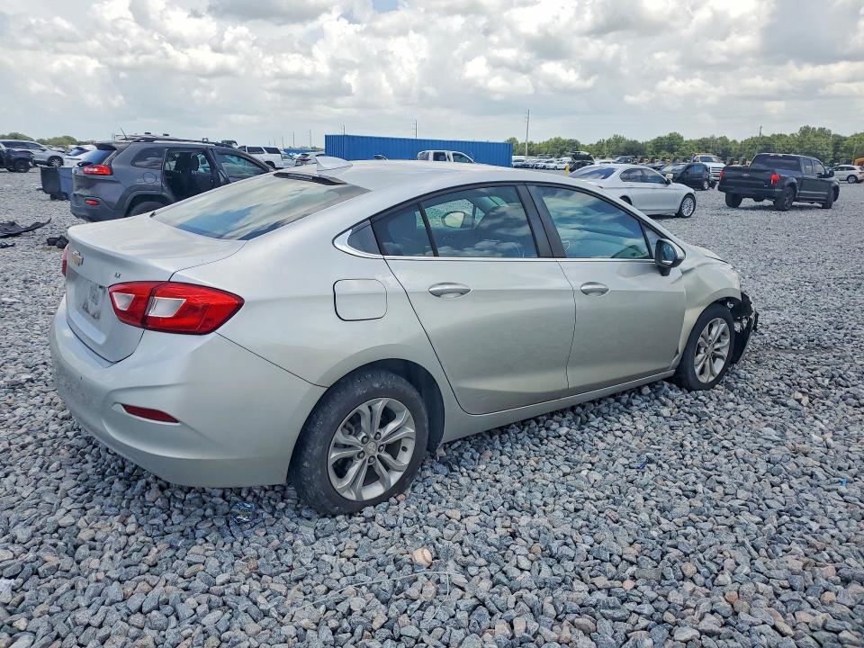 2019 Chevrolet Cruze მანქანა იყიდება აუქციონზე, vin: 1G1BE5SM1K7116009, აუქციონის ნომერი: 62022446