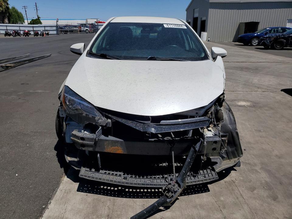 Продажа на аукционе авто 2017 Toyota Corolla, vin: 5YFBURHE8HP636152, номер лота: 61748866
