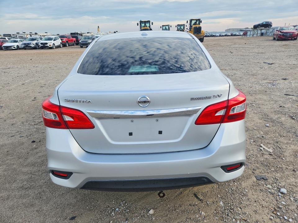 62845906 :رقم المزاد ، 3N1AB7AP5JY278437 vin ، 2018 Nissan Sentra مزاد بيع