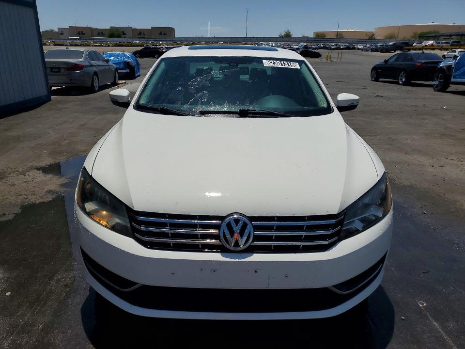 62301316 :رقم المزاد ، 1VWCN7A31DC106300 vin ، 2013 Volkswagen Passat مزاد بيع