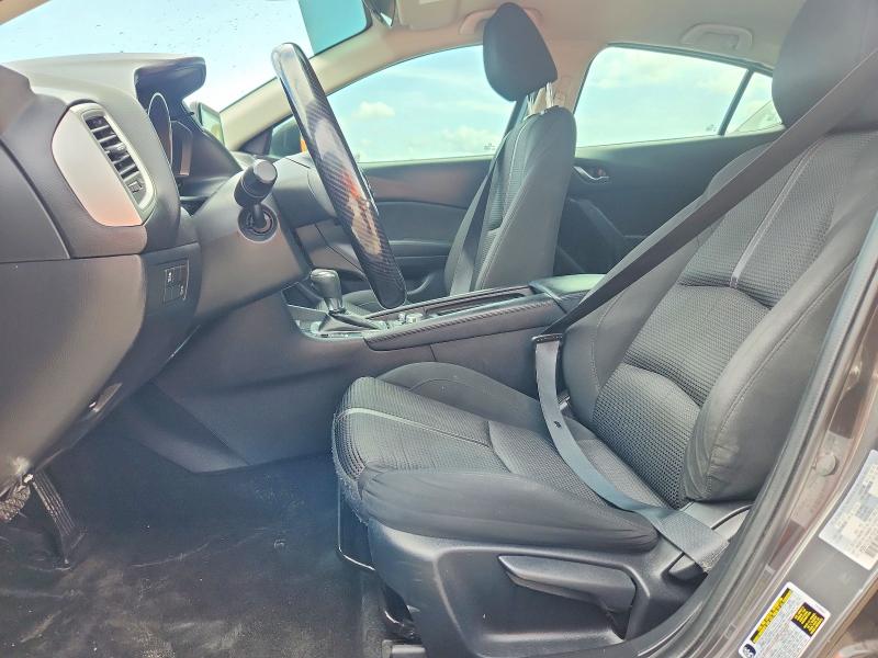 62629876 :رقم المزاد ، 3MZBN1U75JM179123 vin ، 2018 Mazda 3 مزاد بيع
