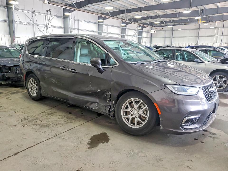 Продажа на аукционе авто 2023 Chrysler Pacifica, vin: 2C4RC1BG8PR533003, номер лота: 62862696