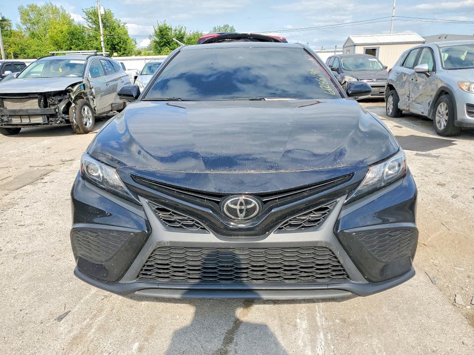 Auction sale of the 2022 Toyota Camry, vin: 4T1G11AK4NU646428, lot number: 61288196