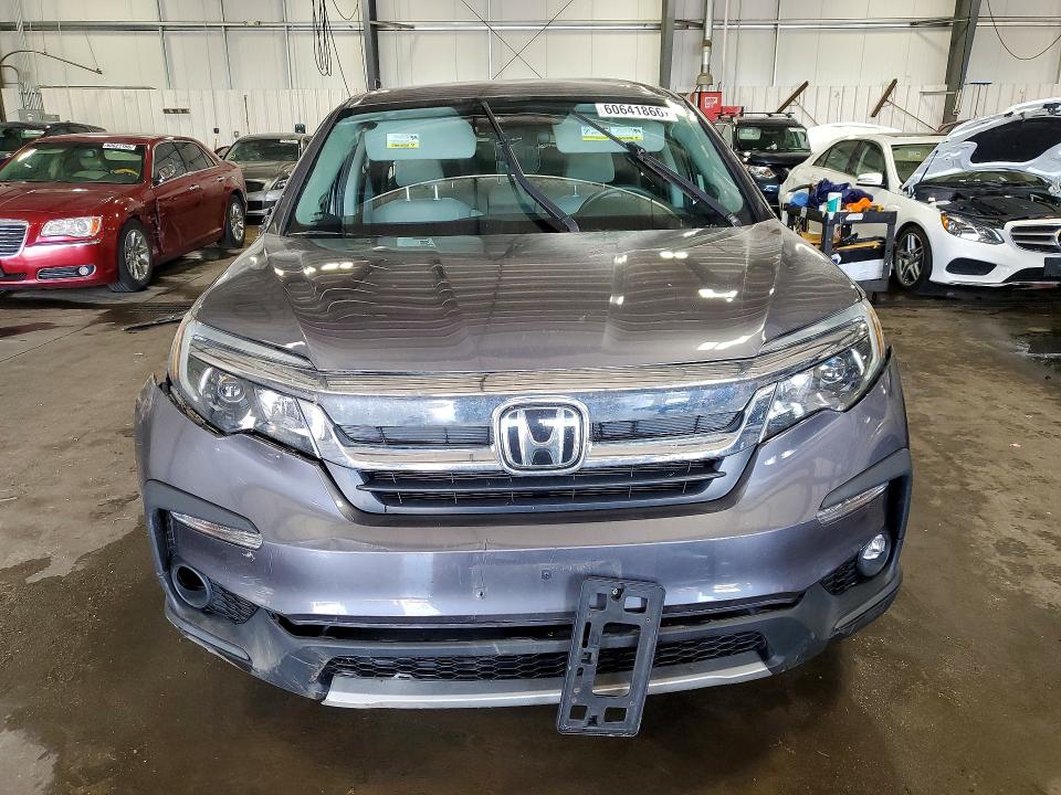 60641866 :رقم المزاد ، 5FNYF6H33MB060817 vin ، 2021 Honda Pilot مزاد بيع