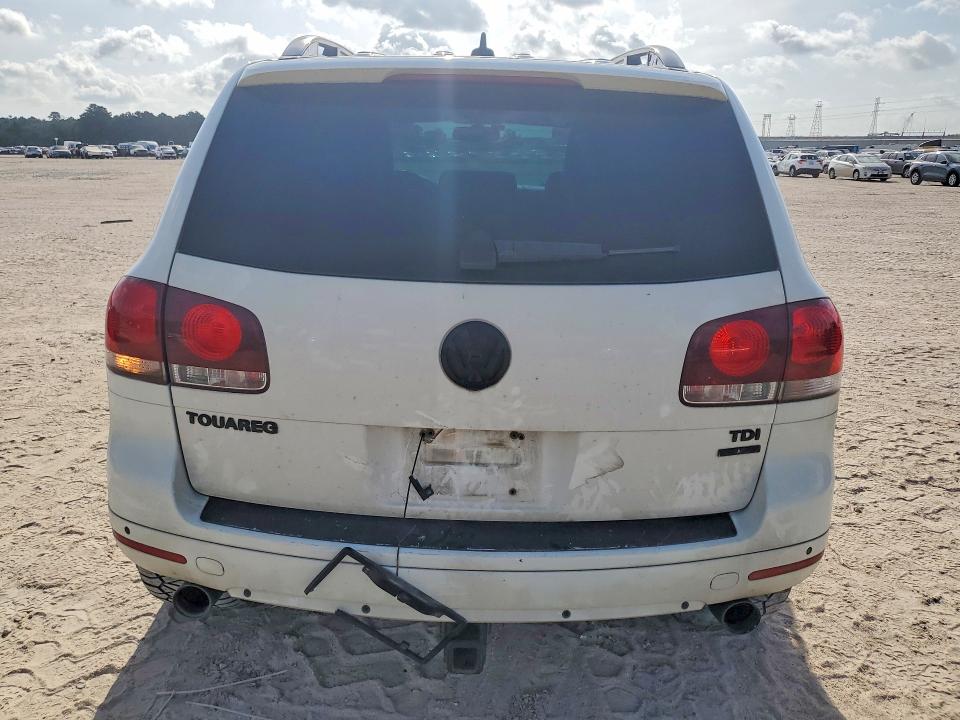 Продажа на аукционе авто 2010 Volkswagen Touareg, vin: WVGFK7A93AD000946, номер лота: 62820106