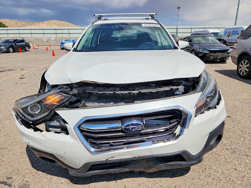 61241226 :رقم المزاد ، 4S4BSETC7J3279562 vin ، 2018 Subaru Outback مزاد بيع
