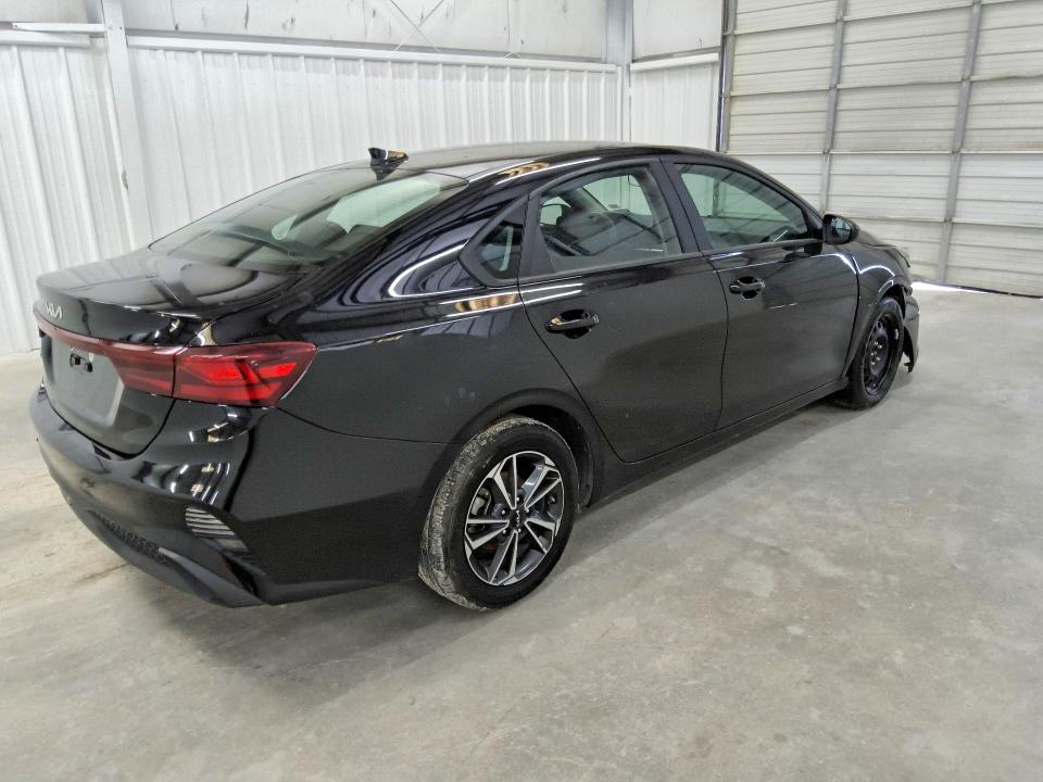 2024 Kia Forte მანქანა იყიდება აუქციონზე, vin: 3KPF24AD1RE792614, აუქციონის ნომერი: 58286196