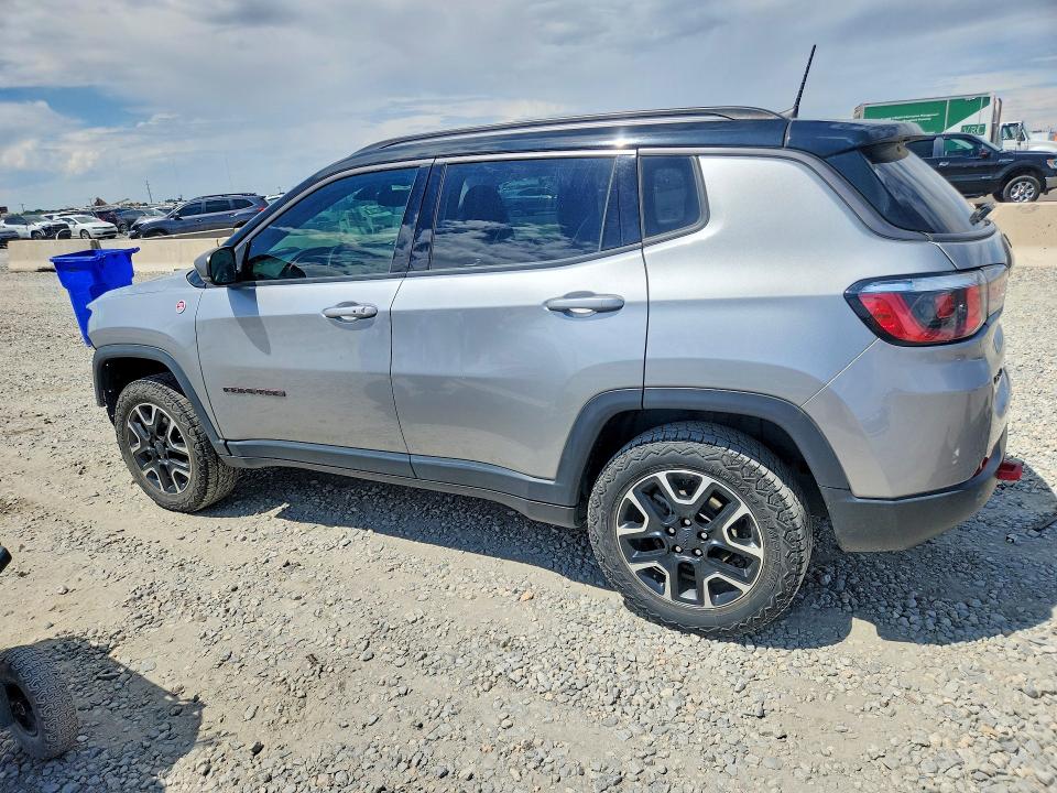 62303796 :رقم المزاد ، 3C4NJDDB2KT790395 vin ، 2019 Jeep Compass مزاد بيع